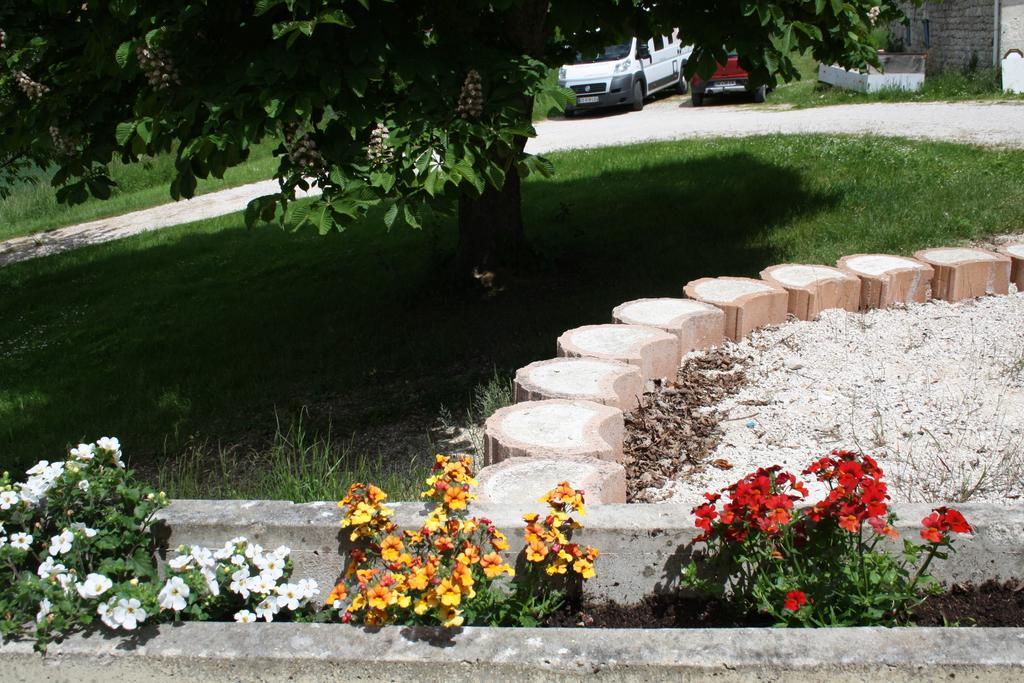 La Perle Du Lot Bed & Breakfast Castelnau-Montratier Dış mekan fotoğraf